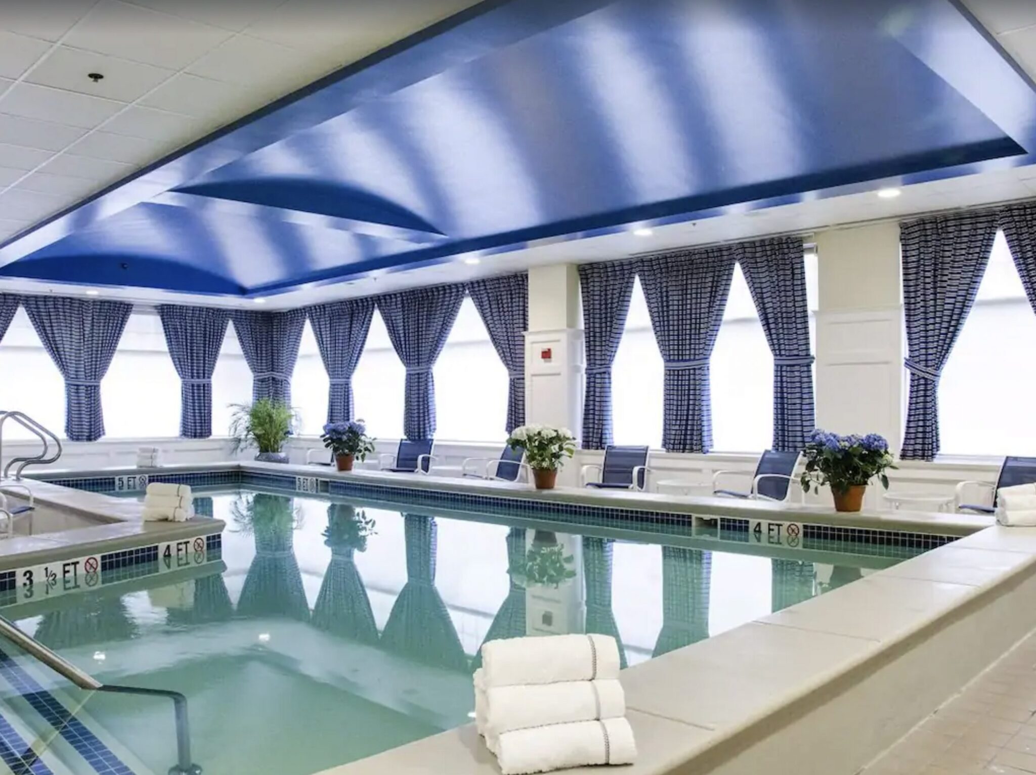 Pool - Salem Waterfront Hotel & Suites